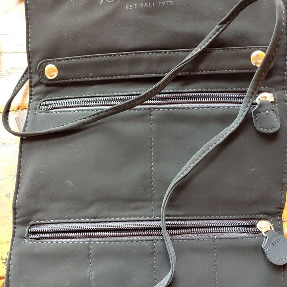 Authentic 18k GOLD John Hardy Bracelet retails for $1295 - Picture 9 of 9